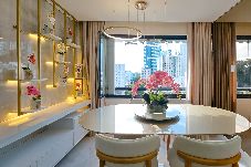 Apartamento em  - Apto Alto Padrão com Garagem e Piscina na Graça