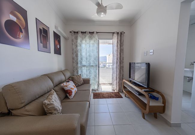 Apartamento em Santos - Apto com Garagem a 240m da Praia em Vila Mirim