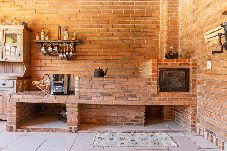 Casa em Cabo Frio - Casa com Piscina, Churrasqueira e Garagem