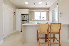 Apartamento em Balneário Camboriú - Apartamento no Centro com 3 suítes a 400m da Praia