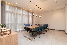 Apartamento em  - Apto com Piscina e Academia a 350m do metrô 