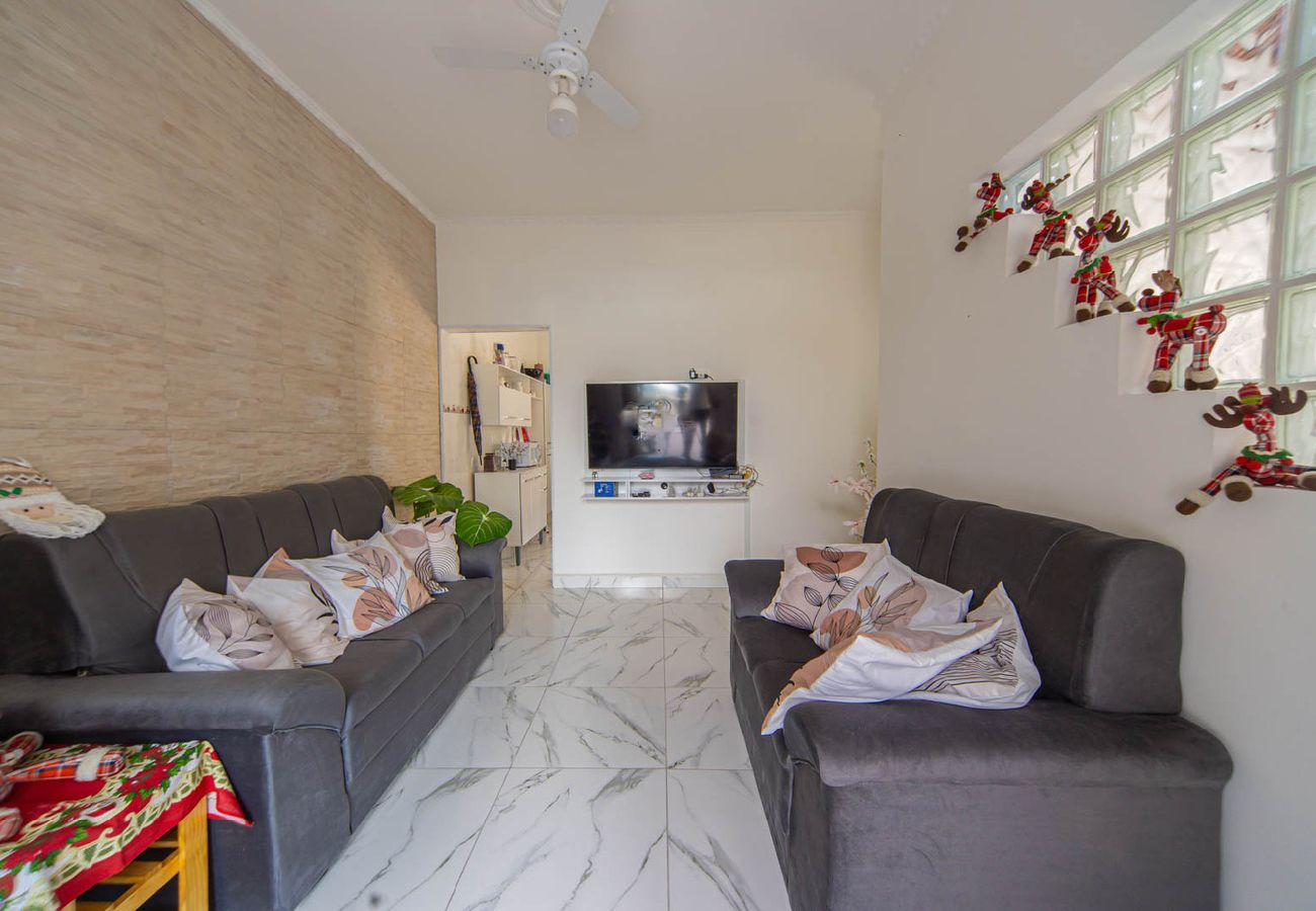 Casa em Praia Grande - Casa Pet Friendly com Wi-Fi e Garagem no Ocian