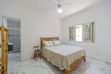 Casa em Praia Grande - Casa Pet Friendly com Wi-Fi e Garagem no Ocian