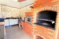 Casa em Mogi Guaçu - Chácara com Piscina e Churrasqueira no Água Azul