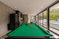 Casa em Ibiúna - Casa de Campo Alto Padrão com Piscina e Jacuzzi