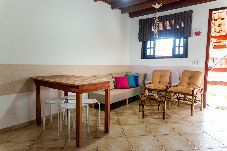 Chalé em Caraguatatuba - Chalé na Prainha com Piscina e Churrasqueira