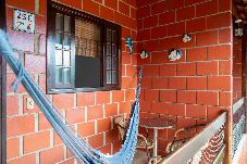 Chalé em Caraguatatuba - Chalé na Prainha com Piscina e Churrasqueira