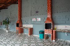 Chalé em Caraguatatuba - Chalé na Prainha com Piscina e Churrasqueira