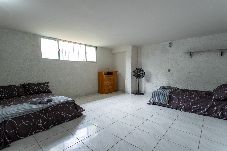 Apartamento em Guarapari - Apto no Mirante com Garagem a 400m da Areia Preta