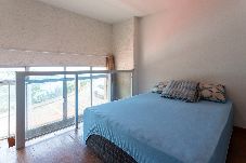 Apartamento em Guarapari - Apto no Mirante com Garagem a 400m da Areia Preta