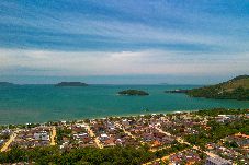Casa em Ubatuba - Casa c Piscina e Churrasqueira na Praia Maranduba