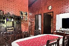 Casa em Porto Alegre - Casa de Campo Pet Friendly com Churrasqueira