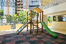 Apartamento em Salvador - Apto c Piscina, Academia e Churrasqueira em Pituba