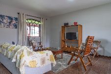 Casa em São Pedro da Aldeia - Casa Pet Friendly c Churrasqueira a 120m da Praia