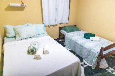 Casa em Arraial do Cabo - Casa com Wi-Fi e Churrasqueira a 300m da Praia