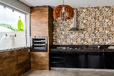 Casa em Capitólio - Casa com 3 Suítes, Piscina e Área Gourmet