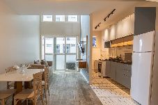 Apartamento em Santos - Loft com Piscina, Academia e Garagem no Gonzaga