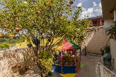 Casa em Araçariguama - Casa de Campo c Piscina e Churrasqueira no Centro