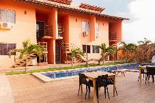 Apartamento em Luís Correia - Apto com Wi Fi, Garagem e Piscina a 100m da Praia