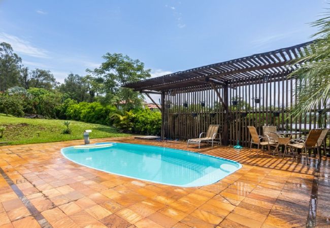 Casa em Jaboticatubas - Casa perto da Serra do Cipó com piscina e sinuca