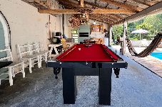 Casa em Caxias do Sul - Casa com Piscina, Churrasqueira e Mesa de Bilhar