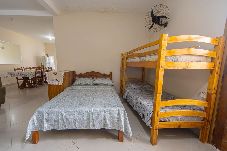 Casa em Peruíbe - Casa para 6 pessoas com Churrasqueira em Peruíbe