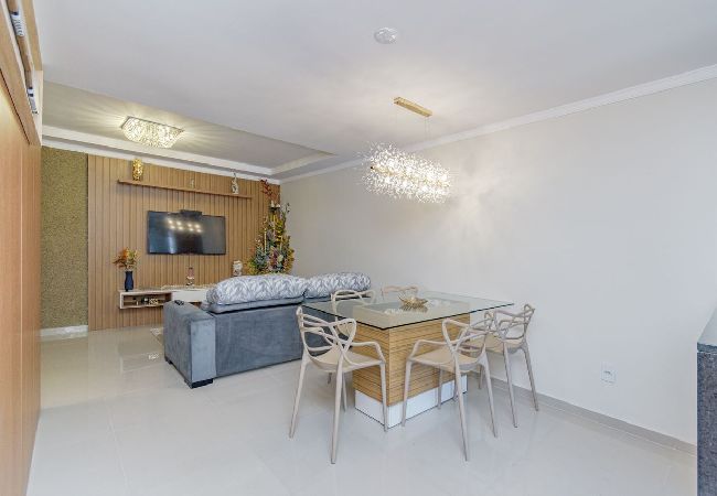 Apartamento em Florianópolis - Apto c Churrasqueira a 600 m da Praia dos Ingleses