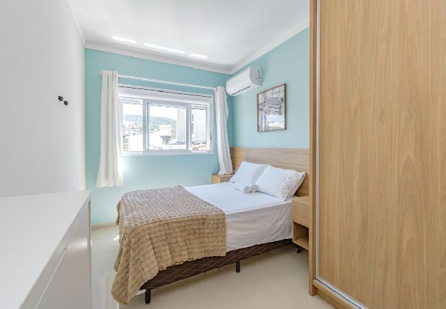 Apartamento em Florianópolis - Apto c Ar e Churrasqueira nos Ingleses