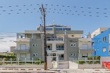 Apartamento em Florianópolis - Apto Climatizado c Churrasqueira nos Ingleses