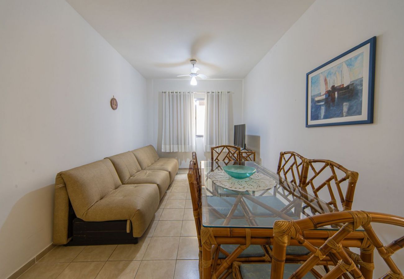 Apartamento em Guarujá - Apartamento para 6 pessoas a 600m da Praia