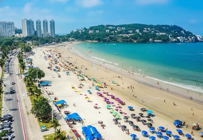Casa em Guarujá - Sua Casa na Enseada Perto da Praia e de Tudo
