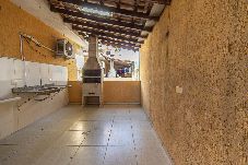 Casa em Guarujá - Sua Casa na Enseada Perto da Praia e de Tudo