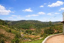 Casa em Domingos Martins - Casa de Campo com Vista, Piscina e Churrasqueira