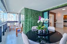 Apartamento em Salvador - Apartamento Premium c/ Piscina, Jacuzzi e Academia