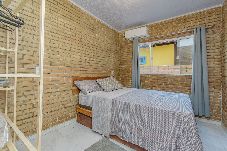 Apartamento em Penha - Apto Beira Mar p 6 pessoas c Piscina em Itapocorói