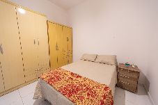 Apartamento em Santos - Apartamento com Ar Condicionado a 100 m da Praia