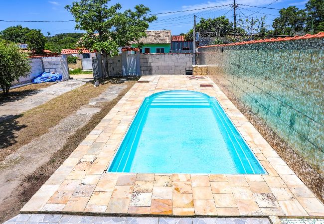 Casa em Araruama - Casa com Piscina e Churrasqueira em Itatiquara