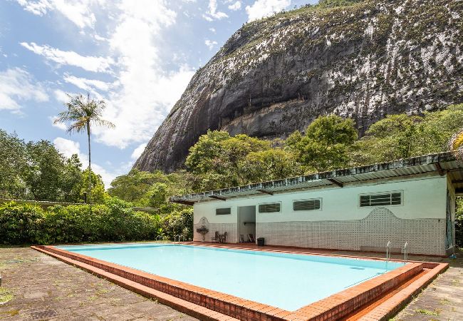 Casa em Petropolis - Sítio com Piscina e Lareira a 10 min de Itaipava