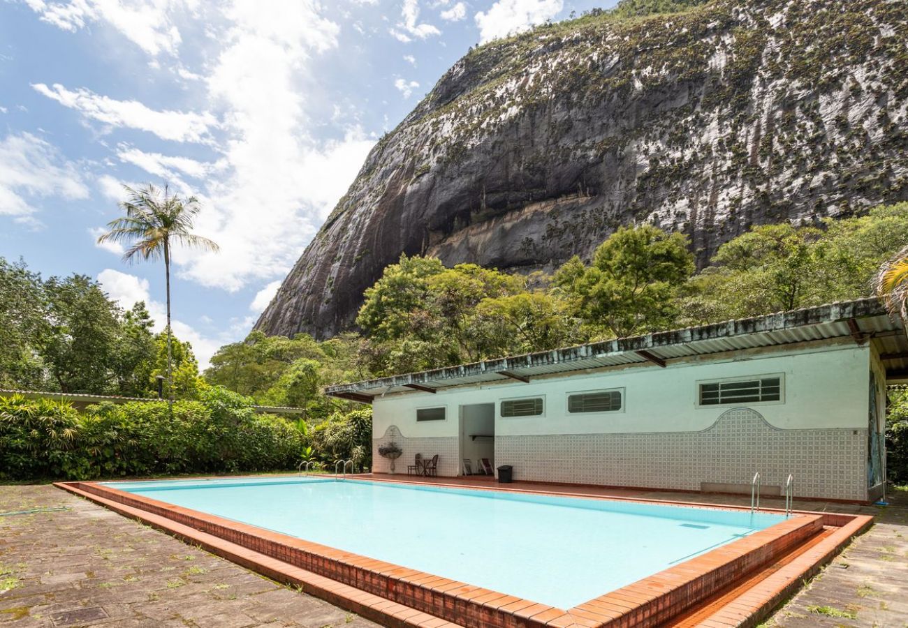 Casa em Petropolis - Sítio com Piscina e Lareira a 10 min de Itaipava