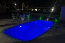 Casa em Beberibe - Casa Pé na Areia com Piscina e Ar em Morro Branco