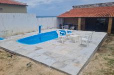 Casa em Beberibe - Casa Pé na Areia com Piscina e Ar em Morro Branco