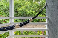 Apartamento em Porto Seguro - Apto com Varanda e Piscinas em Porto Seguro