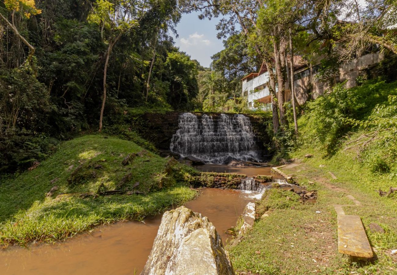 Chalé em São Lourenço da Serra - Chalé c Churrasqueira, Cachoeira e Trilha