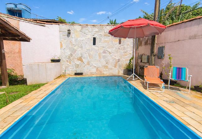 Casa em São Sebastião - Casa com Piscina e Área Gourmet em Boiçucanga