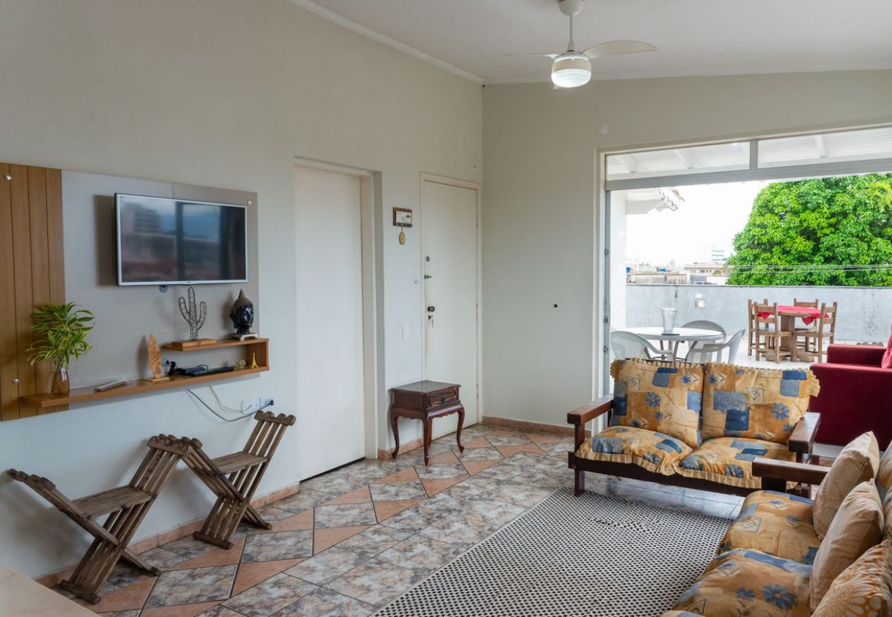 Apartamento em Caraguatatuba - Cobertura com Churrasqueira p/ 6 Centro Caraguá