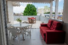 Apartamento em Caraguatatuba - Cobertura para 9 com Churrasqueira e Ar no Centro