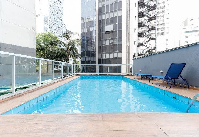 Apartamento em São Paulo - Studio c/ Piscina e Academia a 600m do Metrô