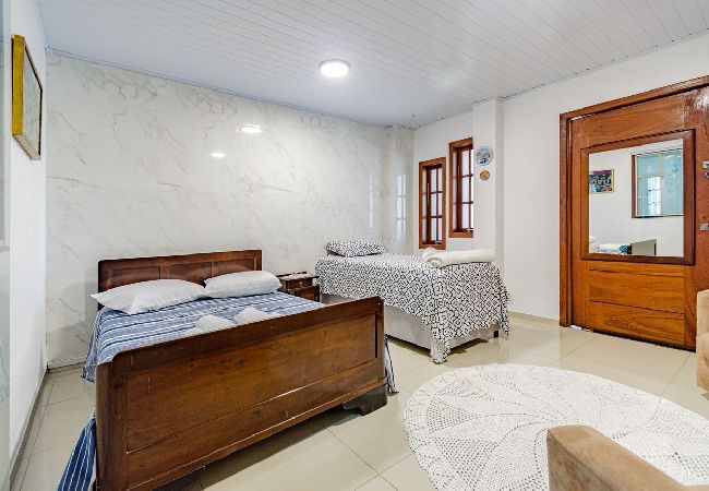 Casa em Florianópolis - Casa com Ar e Wi-fi próxima à Praia da Tapera