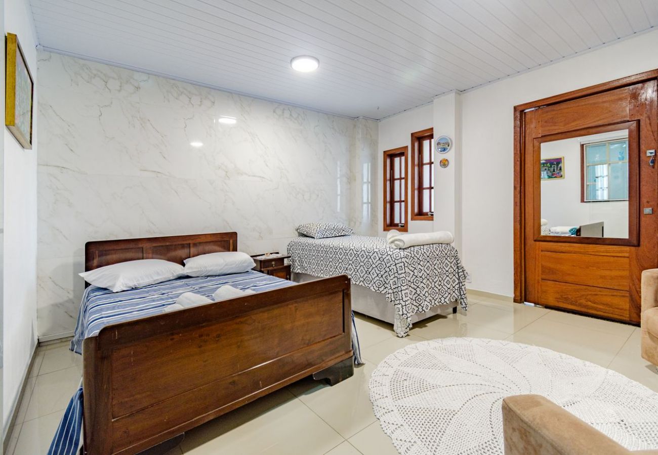 Casa em Florianópolis - Casa com Ar e Wi-fi próxima à Praia da Tapera