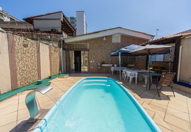 Casa em Praia Grande - Casa com Piscina a 600m da Praia da Guilhermina